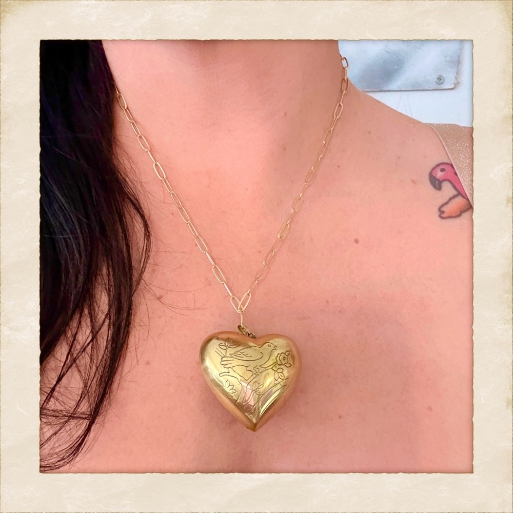 Vintage XL Puffy Heart Pendant Etched Bird&Flowers, Gold‎ Dainty Paperclip Chain